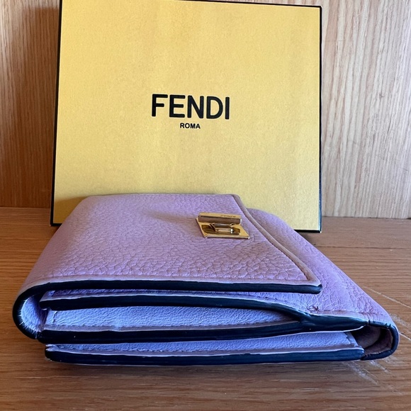Fendi peekaboo wallet - Picture 7 of 15